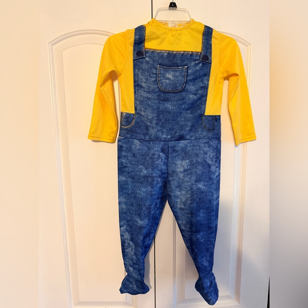 Size Small kids‎ youth  minion costume